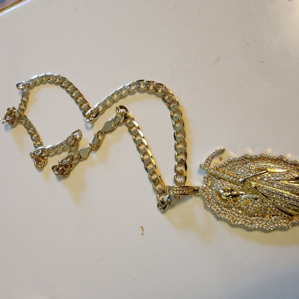 Gold Ornate Pendant Necklace with Curb Chain